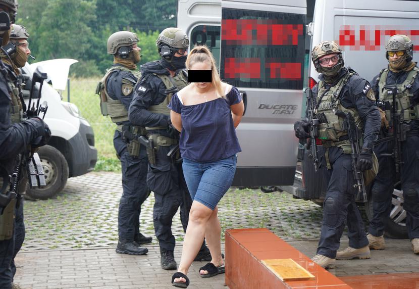 Wyjątkowa sytuacja i “trudności techniczne”: Wyjątkowa sytuacja i “trudności techniczne”: