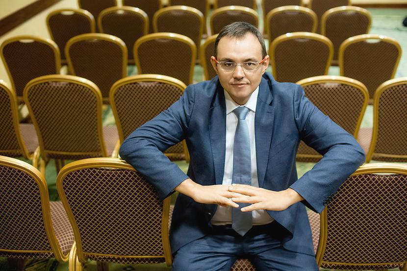 SERYJNY EMITENT: