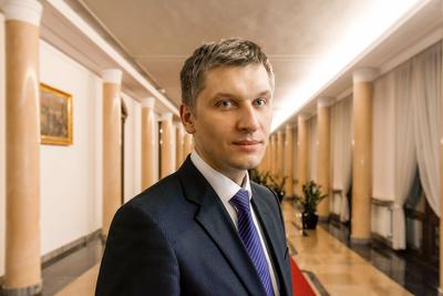 — Obligacje 30-letnie będziemy oferować w miarę regularnie, w zależności od popytu — mówi Piotr Nowak.