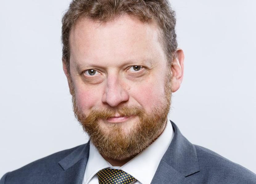 Szumowski przyznał przed sejmową komisją śledczą, że ograniczenia, które wprowadził podczas epidemii, miały negatywny wpływ na określone grupy społeczne, a niektóre, jak np. zamknięcie lasów, były "niefortunne". Dodał, że żadne decyzje nie były w stanie zapobiec śmiertelności w czasie epidemii koronawirusa Szumowski przyznał przed sejmową komisją śledczą, że ograniczenia, które wprowadził podczas epidemii, miały negatywny wpływ na określone grupy społeczne, a niektóre, jak np. zamknięcie lasów, były "niefortunne". Dodał, że żadne decyzje nie były w stanie zapobiec śmiertelności w czasie epidemii koronawirusa