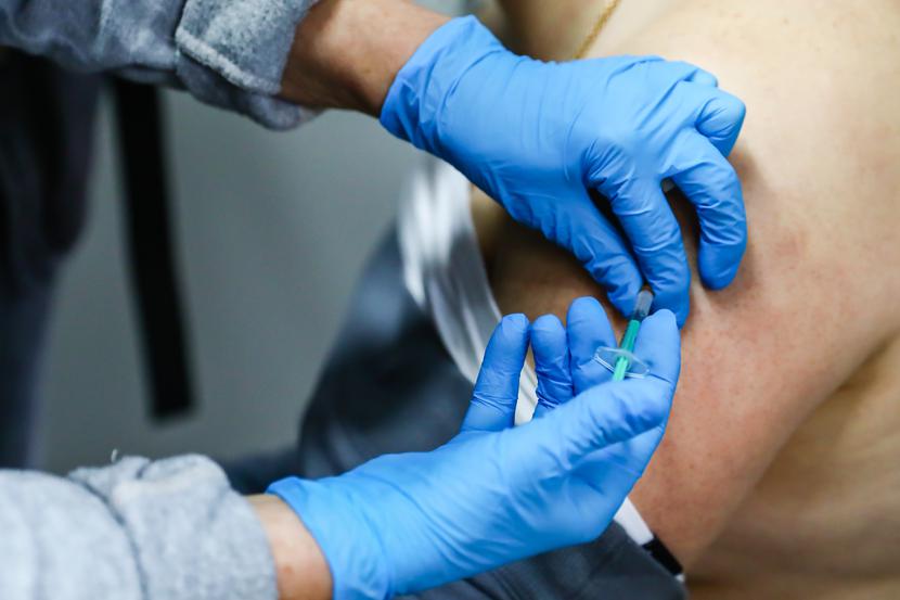 Zaledwie 10 proc. szczepionek dostępnych w Polsce jest produkowanych w naszym kraju. Zaledwie 10 proc. szczepionek dostępnych w Polsce jest produkowanych w naszym kraju.