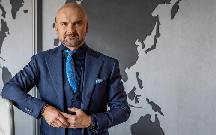 Wojna i pokój według Rafała Brzoski