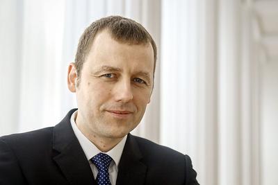 Z największych aglomeracji pasażerowie mają dojeżdżać do CPK nie dłużej niż 2-2,5 godziny. Mikołaj Wild, pełnomocnik rządu ds. CPK, zapowiedział inwestycje infrastrukturalne, które zapewnią dotarcie do lotniska w krótkim czasie.