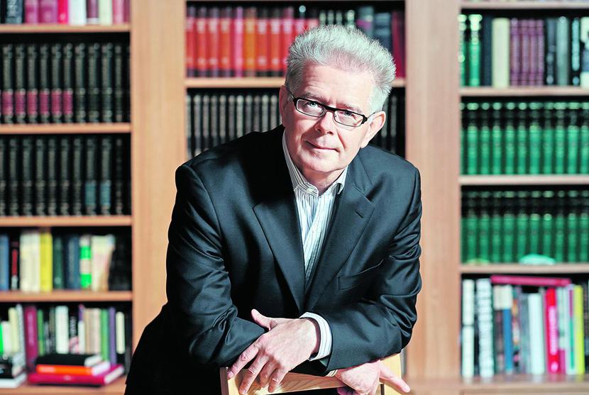 DWIE MARKI HANDLOWE: Smart Bank nie jest jedyną nową marką w FM Bank PBP, którym kieruje Sławomir Lachowski. Instytucja będzie teraz działać pod szyldem BIZ Banku. Koryguje też nieco model biznesowy, koncentrując się na profesjonalistach i start-upach, stawiając nie tylko na kredyty, ale też relacje. [FOT. ARC] 