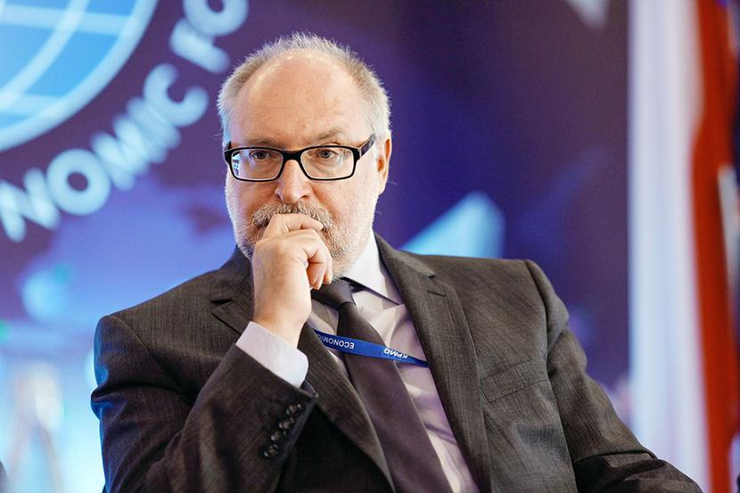 KRYTYKUJE I PRACUJE: