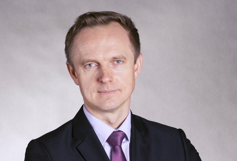 Prof. dr hab. n. med. Marcin Moniuszko jest specjalistą w dziedzinie chorób wewnętrznych i alergologii, kierownikiem Kliniki Alergologii i Chorób Wewnętrznych Uniwersytetu Medycznego w Białymstoku i wiceprezydentem Polskiego Towarzystwa Alergologicznego.