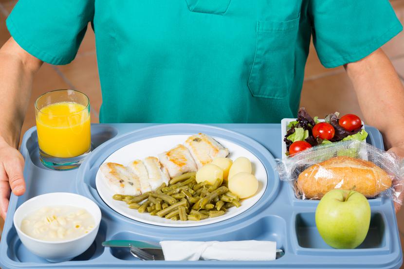 W skontrolowanych szpitalach menu dla chorych układano z pomocą wykwalifikowanych dietetyków – co Izba oceniła pozytywnie. Nieprawidłowości, jakie stwierdzono w tych placówkach, dotyczyły głównie postępowań przetargowych. W skontrolowanych szpitalach menu dla chorych układano z pomocą wykwalifikowanych dietetyków – co Izba oceniła pozytywnie. Nieprawidłowości, jakie stwierdzono w tych placówkach, dotyczyły głównie postępowań przetargowych.