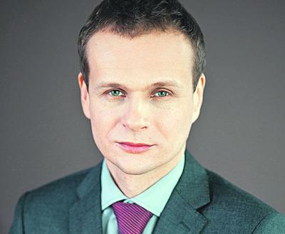 Maciej Bukowski i Ignacy Morawski z WiseEuropa przekonują, że system VAT można tak zreformować, żeby stał się przyjazny dla biznesu, efektywny dla fiskusa i nie zabierał więcej z portfela Kowalskiemu. Trzeba tylko zabezpieczyć jego interesy wyższą kwotą wolną od podatku i wsparciem socjalnym. Budżet nie straci, a większość podatników zyska.