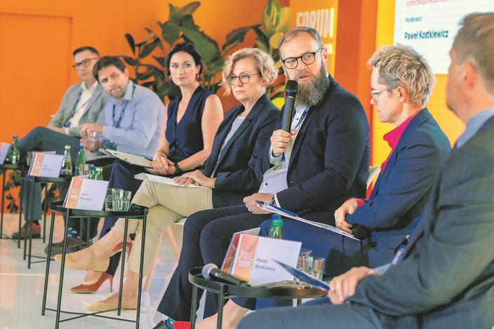 Uczestnicy dyskusji poświęconej cyberbezpieczeństwu zwrócili uwagę, że kompetencje polskich firm w dziedzinie cyberzagrożeń i ochrony przed nimi powinny zostać szybko podniesione. Fot. Marek Wiśniewski