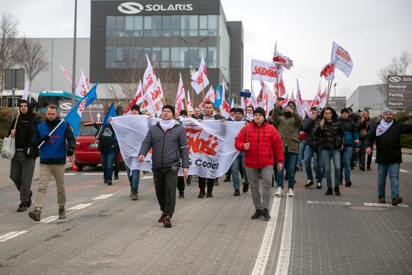 Strajk w zakładach Solarisa w Bolechowie