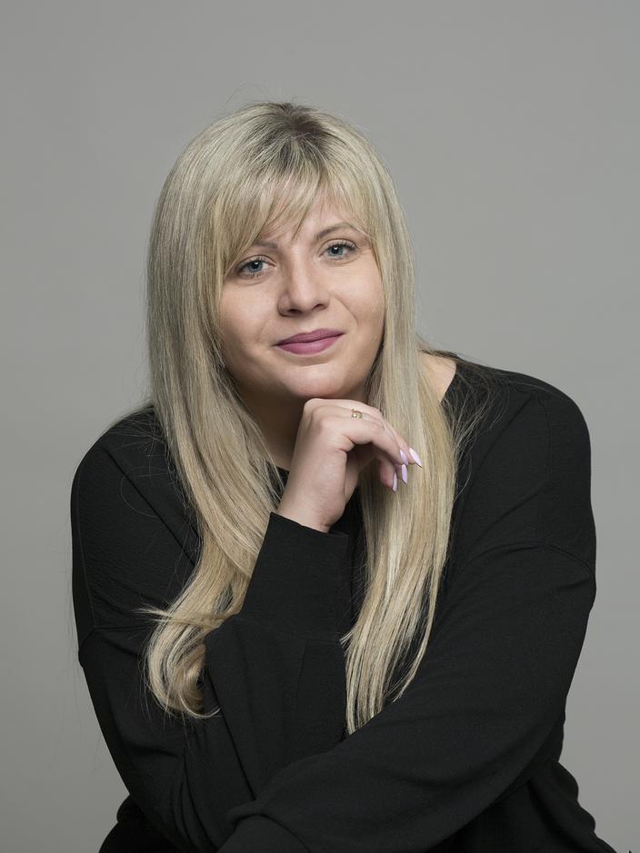 Wdrożenie Legal Project Management przynosi konkretne efekty, zarówno w wymiarze operacyjnym, jak i strategicznym.