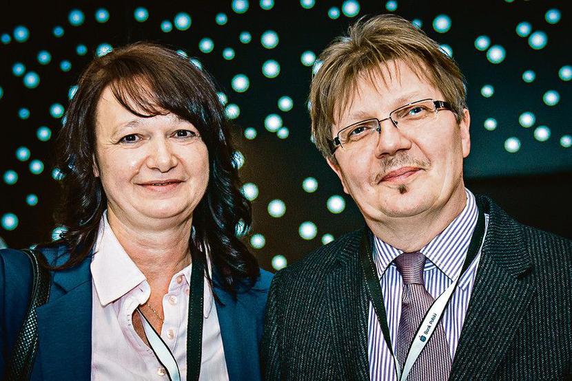 RAZEM MOŻNA WIĘCEJ: W ostatnich latach w detalicznej branży kosmetycznej upadło co najmniej kilkuset drobnych przedsiębiorców — mówią Izabela Turowska, prezes Hurtowni Kosmetyków I.R. T&T, i Robert Turowski, prokurent firmy. Nie patrzą jednak na to bezczynnie i proponują sklepom współdziałanie. [FOT. ARC]
 