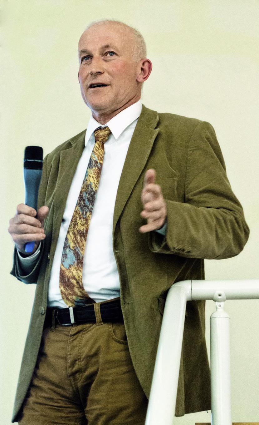 SZKOŁY CZEKAJĄ: