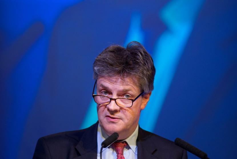 Jonathan Hill