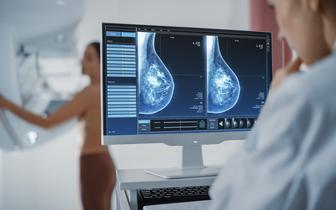 Sztuczna inteligencja sprawnie wykrywa raka piersi [BADANIA]