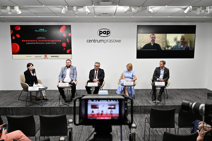 Eksperci podczas debaty “Pulsu Medycyny” pt. “Nowotwory hematologiczne – wyzwania kliniczne i systemowe”, 25 czerwca 2024 r. Eksperci podczas debaty “Pulsu Medycyny” pt. “Nowotwory hematologiczne – wyzwania kliniczne i systemowe”, 25 czerwca 2024 r.