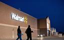 Walmart obniża prognozę finansową