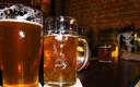 Niemieckie miasto uruchamia projekt piwa dla alkoholików