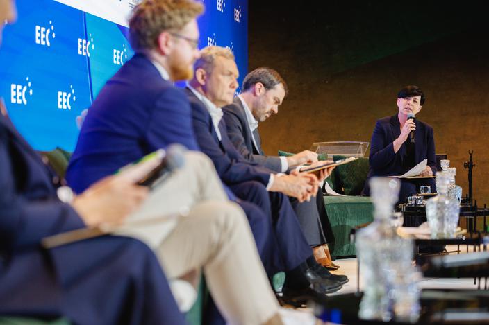 CYFROWA PRZYSZŁOŚĆ: CYFROWA PRZYSZŁOŚĆ: