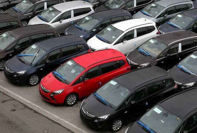 Opel najlepiej wykorzystuje czas wyprzedaży w Polsce (fot. Bloomberg)