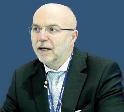 Dr hab. n. med. Piotr Rozentryt: Ważne jest, abyśmy modyfikowali terapię ze względu na uzyskiwaną odpowiedź. Spośród diuretyków pętlowych mamy w Polsce do wyboru dwa: torasemid i furosemid.