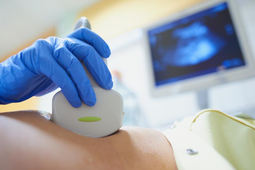 Hospicjum perinatalne to zespół specjalistów, którzy zapewnią wielowymiarowe wsparcie rodzinie oczekującej narodzin nieuleczalnie chorego dziecka. Hospicjum perinatalne to zespół specjalistów, którzy zapewnią wielowymiarowe wsparcie rodzinie oczekującej narodzin nieuleczalnie chorego dziecka.