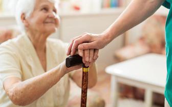 NIK: system opieki geriatrycznej nie zapewnia seniorom wystarczającej pomocy