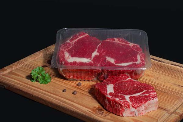 Mięso wołowe i wędliny z Włodawy docenione w Polsce i na świecie