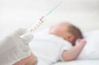 Przedłuża się decyzja o szczepieniu przeciw COVID-19 dzieci od 6. miesiąca. “To kwestia dostaw”