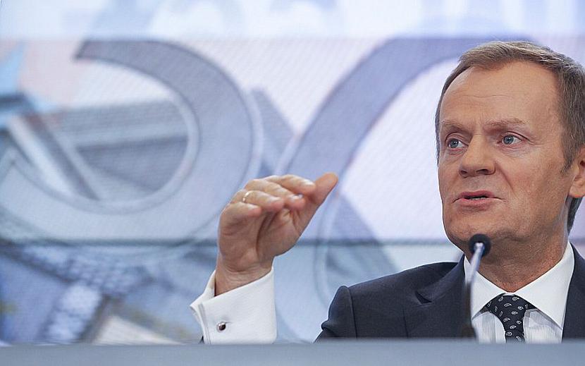 ZEGAR TYKA: Piłeczka jest po stronie rządu — uważa polski przemysł. Dlatego zaapelował wczoraj do premiera Donalda Tuska o zajęcie się darmowymi uprawnieniami w trybie nadzwyczajnym i pilnym. [FOT. WM]
 