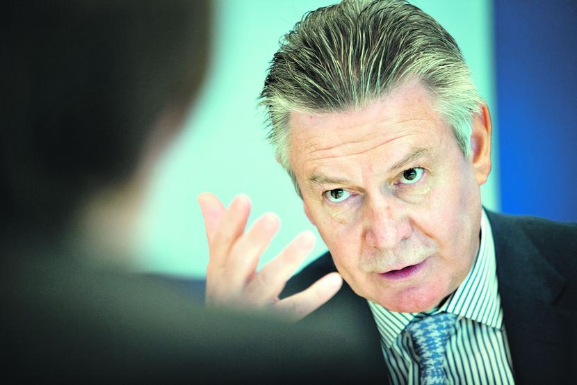 ELEMENT RYZYKA: Umowa o wolnym handlu między UE i Stanami Zjednoczonymi powinna być gotowa do końca przyszłego roku.
 Taką nadzieję ma Karel de Gucht, komisarz ds. handlu. Wierzy, że tych planów nie pokrzyżują wybory do Kongresu USA. [FOT. BLOOMBERG]