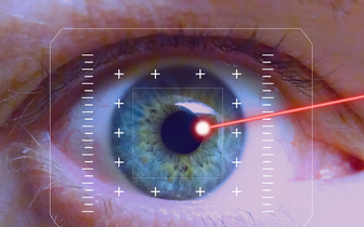 Polimerowe implanty dla pacjentów z nowotworami oczu