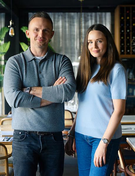 Ze smażalni ryb do&nbsp;Hali Koszyki. Historia duetu, który odczarował owoce morza