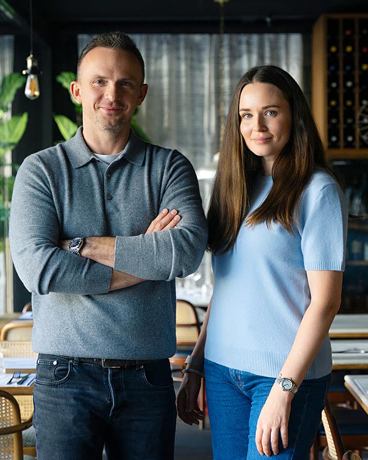 Ze smażalni ryb do&nbsp;Hali Koszyki. Historia duetu, który odczarował owoce morza