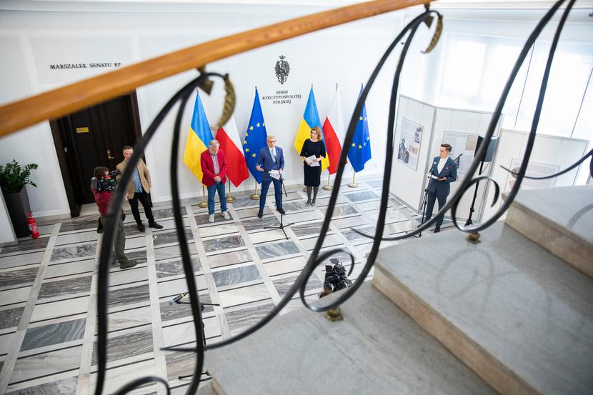 Senacka Komisja Zdrowia zajmie się ustawą o tzw. antykoncepcji awaryjnej oraz ustawą przesuwającą termin wejścia w życie Krajowej Sieci Onkologicznej. Senacka Komisja Zdrowia zajmie się ustawą o tzw. antykoncepcji awaryjnej oraz ustawą przesuwającą termin wejścia w życie Krajowej Sieci Onkologicznej.