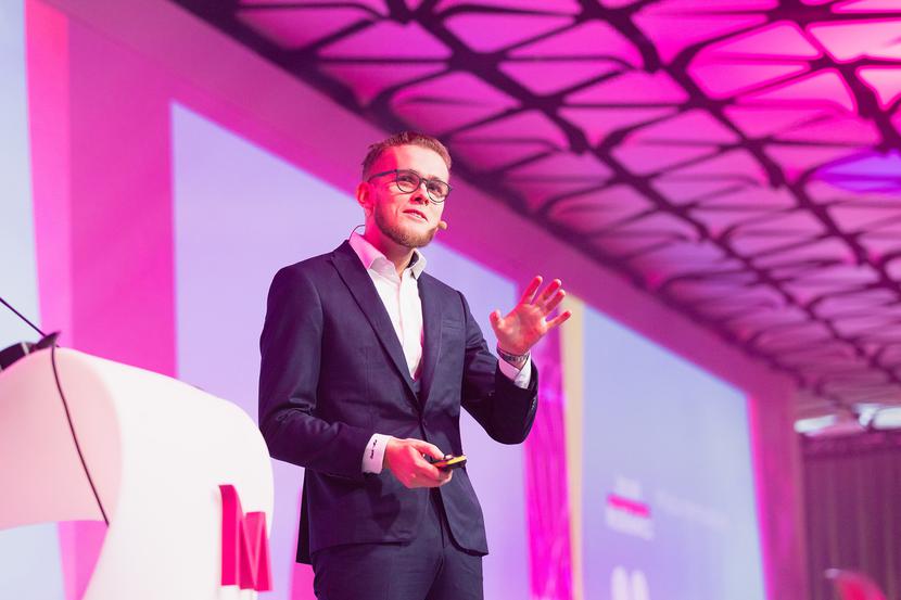 Szkolenia: Szkolenia: