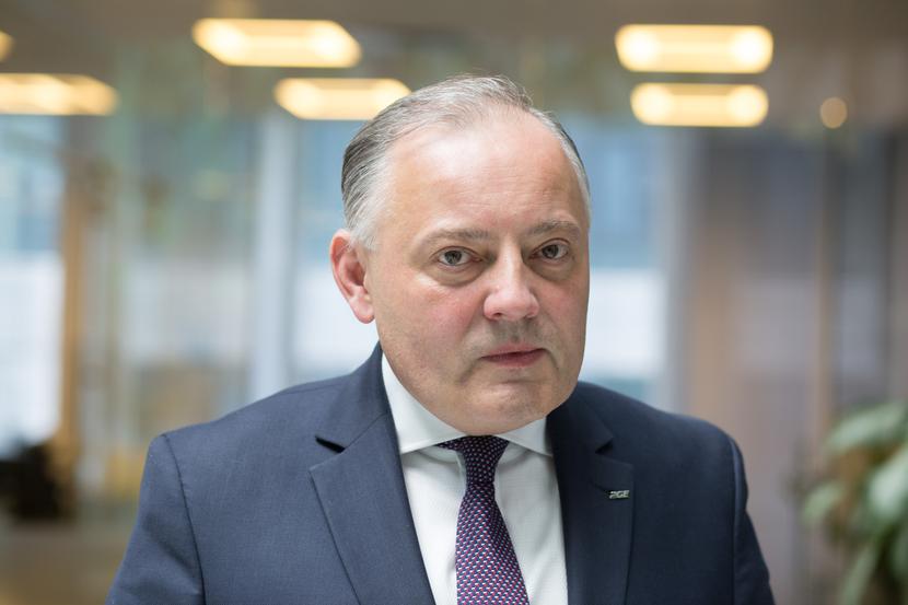 Konieczna neutralność: Konieczna neutralność: