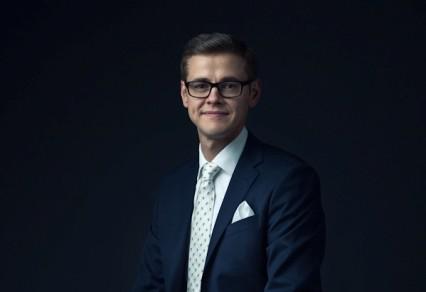 Marcin Wąsowski, Menedżer produktu w Biurze Produktów Klientów Korporacyjnych w Warcie Marcin Wąsowski, Menedżer produktu w Biurze Produktów Klientów Korporacyjnych w Warcie