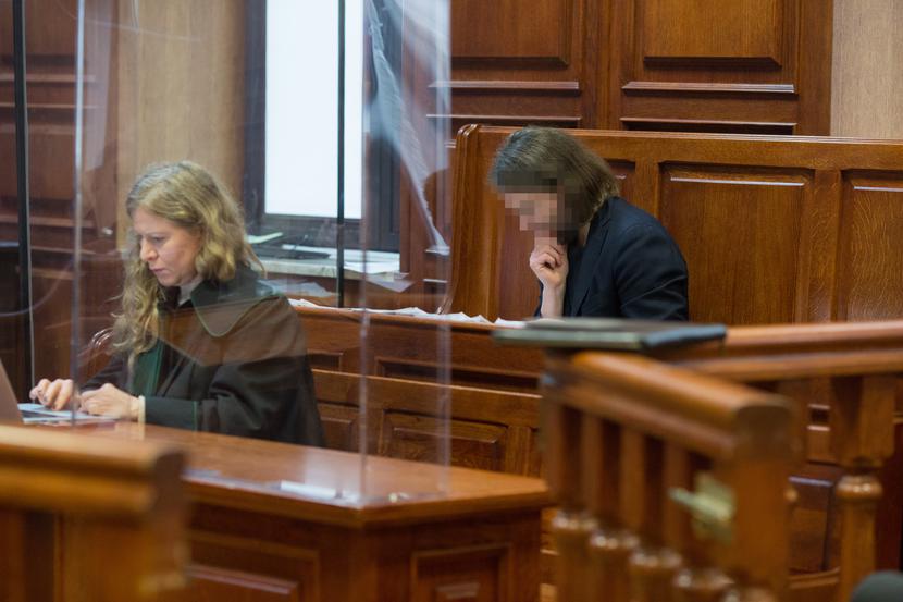 Jeden się stawił, drugi nie: Jeden się stawił, drugi nie: