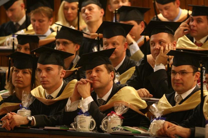 Prestiż studiów budują między innymi absolwenci i ich losy.