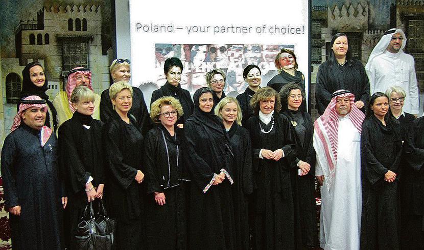 Przyczyn ekonomicznego sukcesu Polski dr Khaled M. Batarfi doszukuje się w religii i historii. Na stronach „Saudi Gazette” przypomina nawet zniszczenie Warszawy przez nazistów i doszukuje się historycznych analogii między Polską a Arabią Saudyjską. Króla jednak w Polsce nie znalazł.
 [FOT. TWITTER]