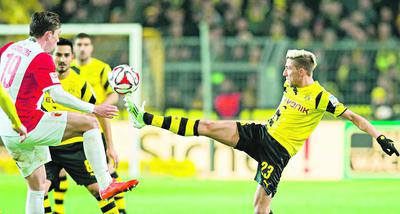 Borussia Dortmund przegrywa w lidze niemieckiej, a wygrywa w Lidze Mistrzów. Na giełdzie jest na razie remis.