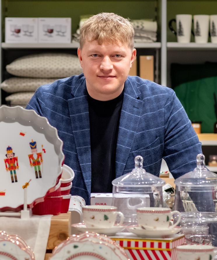 Biesiada Invest przejmuje Dukę