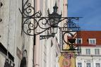 NFZ przypomina zasady pełnienia dyżurów aptecznych. Ile kosztuje godzina dyżuru?
