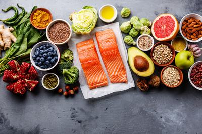 Duże spożycie warzyw, owoców, całych ziaren zbóż, orzechów, nasion, ryb i olejów zmniejsza ryzyko nie tylko chorób układu krążenia czy metabolicznych, ale także depresji, stanach lękowych i zaburzeń poznawczych np. choroby Alzheimera.