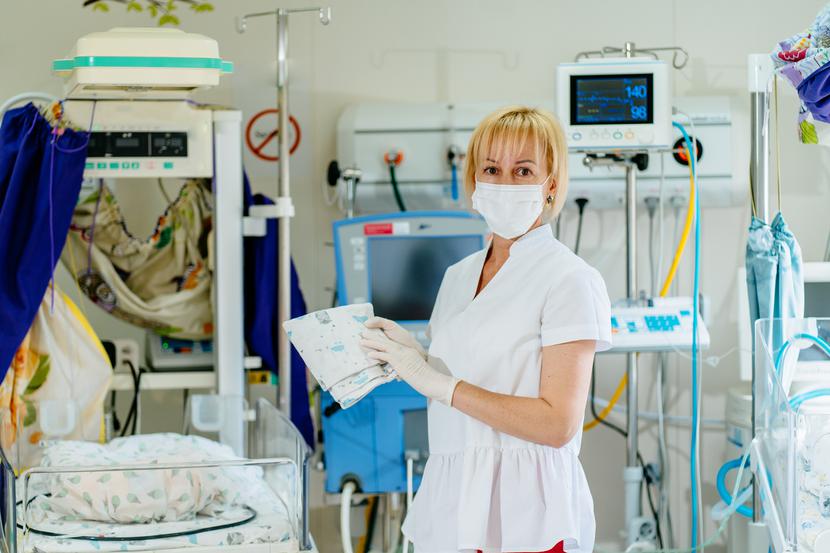 Demografia jest bezwzględna. Odnotowujemy stały spadek urodzeń i część oddziałów położniczych i pediatrycznych ogranicza swoją działalność - przyznał minister zdrowia.