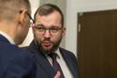 Resort zmienił firmom reguły w trakcie gry