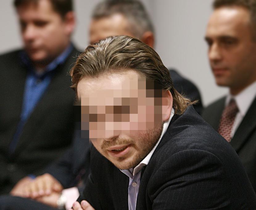 NIE PRZYZNAJE SIĘ DO WINY: