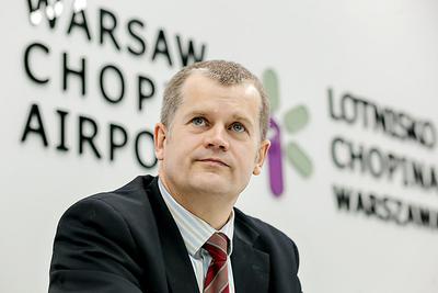 Przedsiębiorstwo Państwowe Porty Lotnicze, którym kieruje Mariusz Szpikowski, wybierało między ofertami Lagardere Travel Retail i Baltony. Wybrało tę drugą, przy okazji pozbywając się problemu roszczeń eksmitowanej przed laty spółki. Teraz musi sobie radzić jednak z roszczeniami niewybranej.