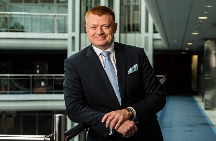 Michał Popiołek, dyrektor zarządzający ds. bankowości globalnej i inwestycyjnej mBanku Michał Popiołek, dyrektor zarządzający ds. bankowości globalnej i inwestycyjnej mBanku